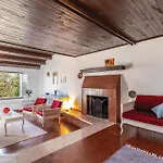 Σπίτι διακοπών Two-bedroom In *