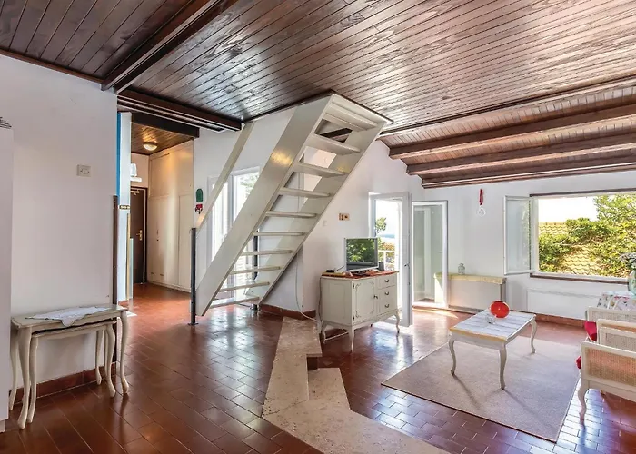 Ferienhaus Two-bedroom In Kraljevica