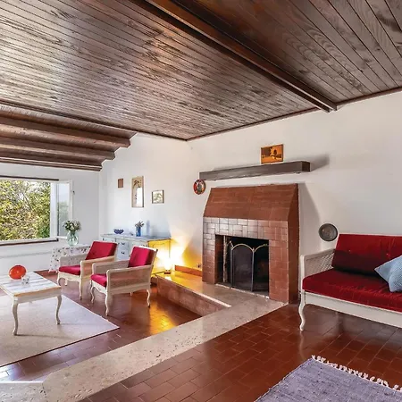 Сasa de vacaciones Preciosa Casa En Kraljevica Con Wifi *