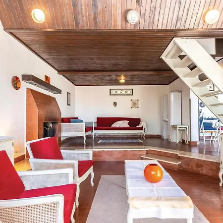 Сasa de vacaciones Preciosa Casa En Kraljevica Con Wifi Kraljevica