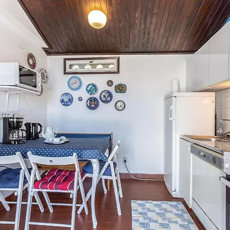 2 Bedroom Beautiful In Ferienhaus